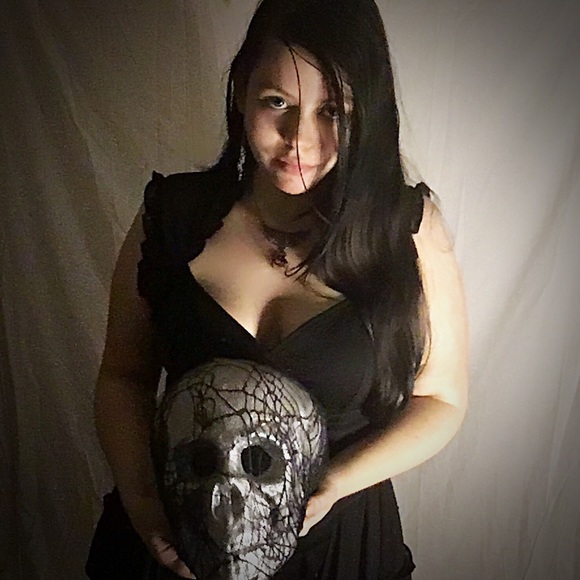 Meet your Posher, Lizza - Picture 8 of 8